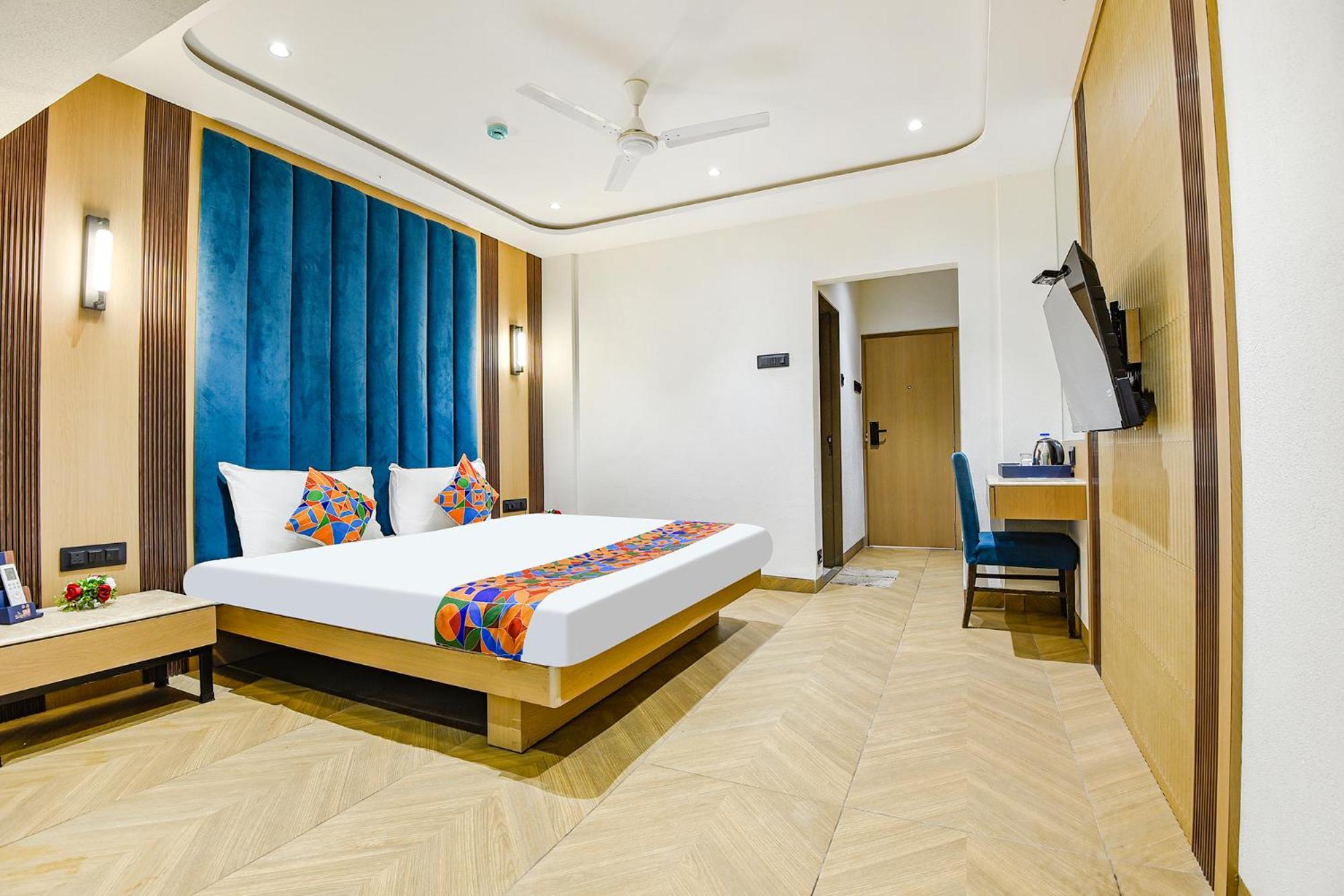 Fabhotel Prime Supreme - 700M From Vasco Da Gama Railway Station Marmagao エクステリア 写真