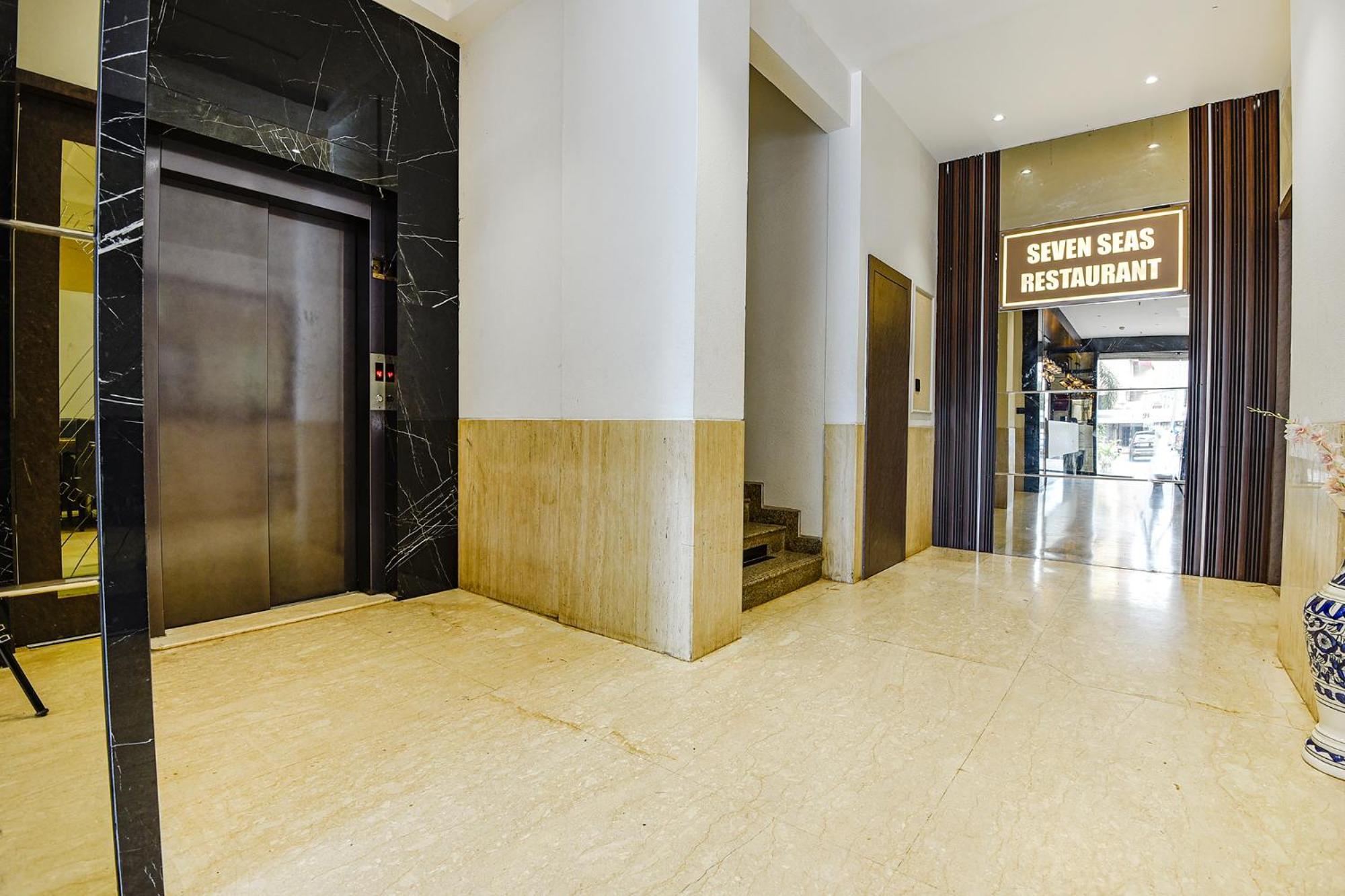 Fabhotel Prime Supreme - 700M From Vasco Da Gama Railway Station Marmagao エクステリア 写真